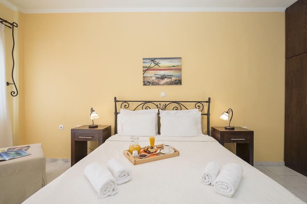 Kostis Villas