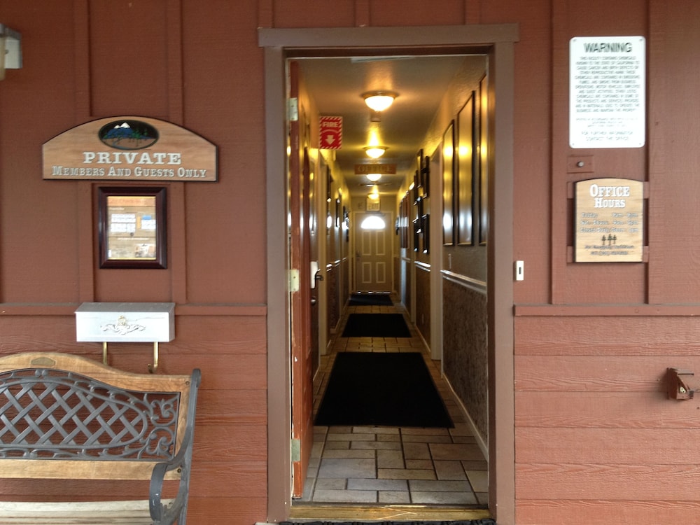 Lake Tahoe Vacations - Beachcomber Inn - Property Image 66
