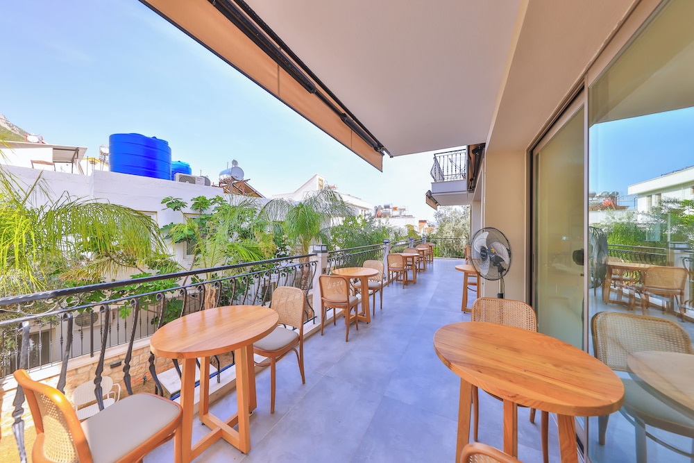 Pastel Otel - Image 6