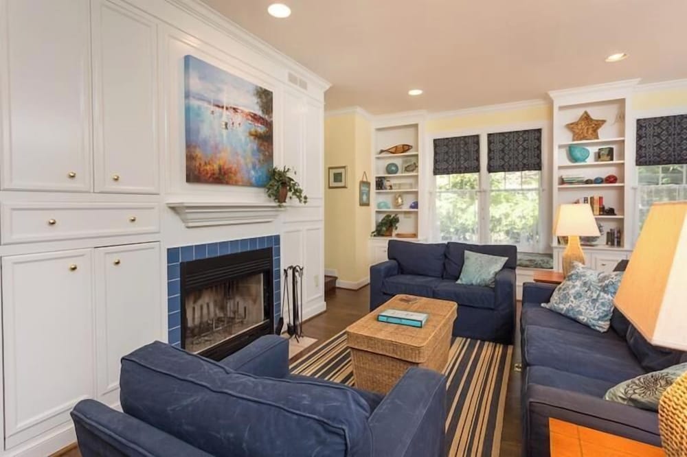 Henlopen Avenue 58