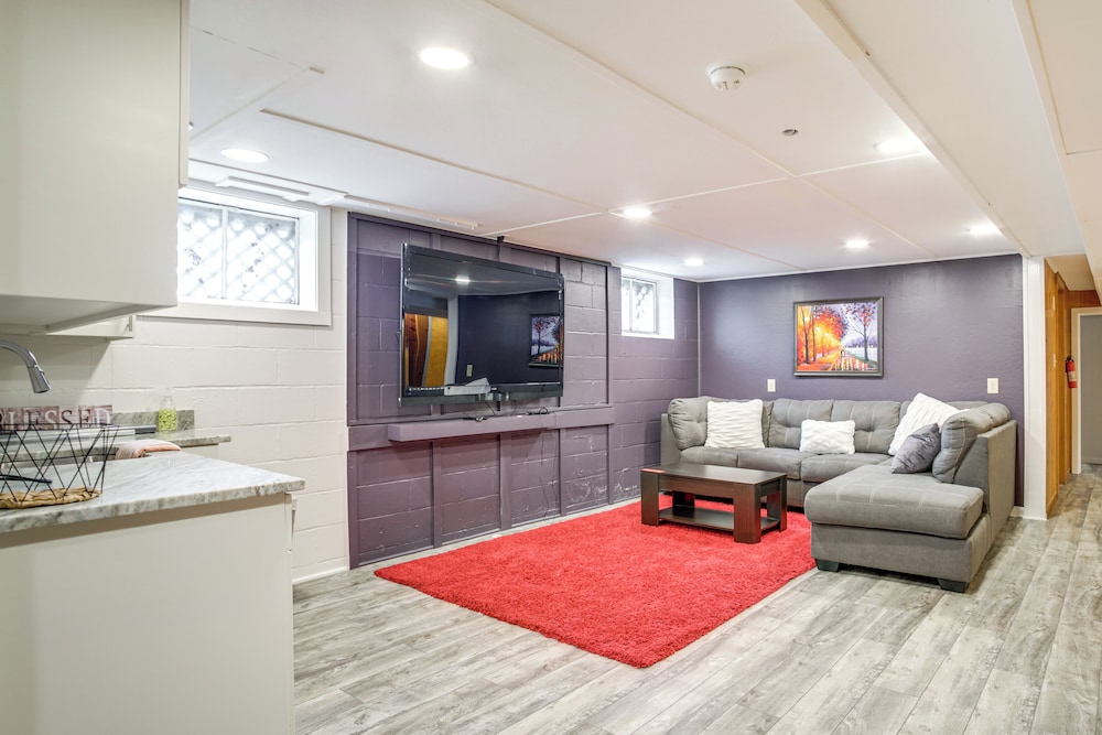 On-site Boat Dock: Queenstown Home w/ Pool & Yard!