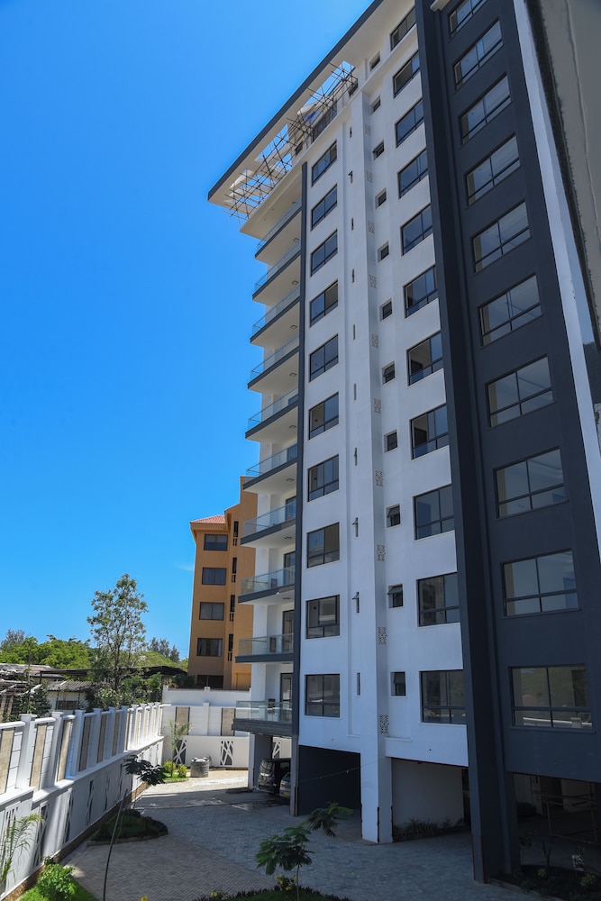 Mira Heights Suite & Conferencing