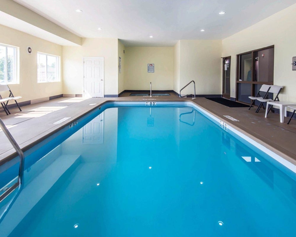 SureStay Plus Hotel by Best Western Blue Springs - Property Image 5