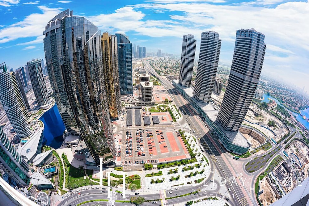 LUX The Bonnington JLT Suite
