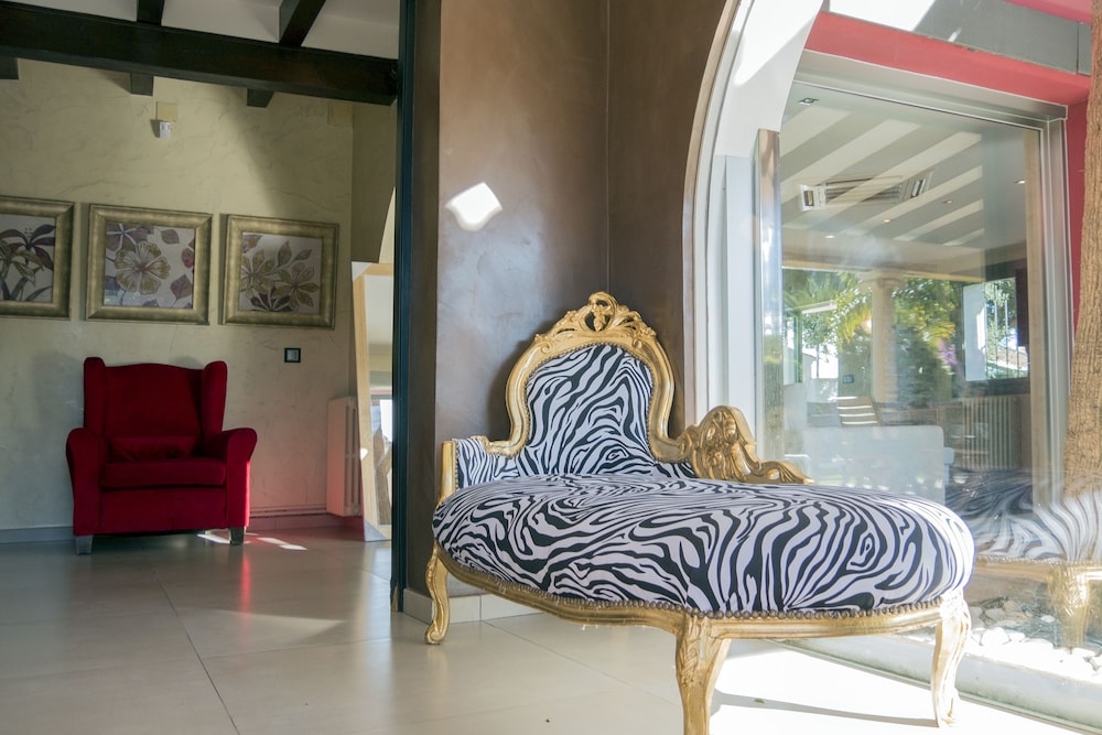 Villa Bouganvillea