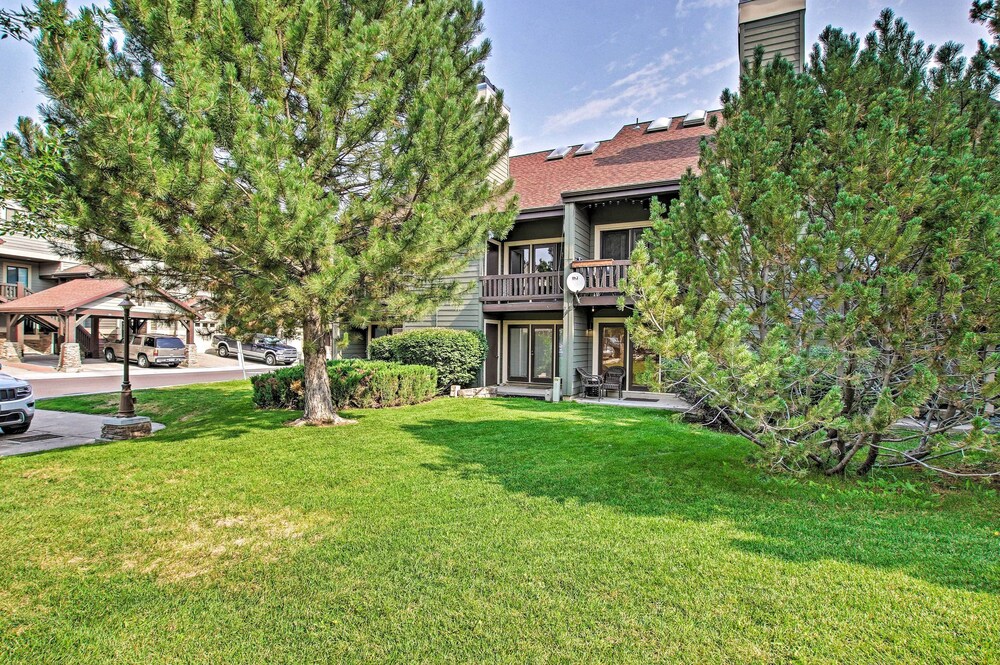 Contemporary Family Condo by Pineview Reservoir! view 4
