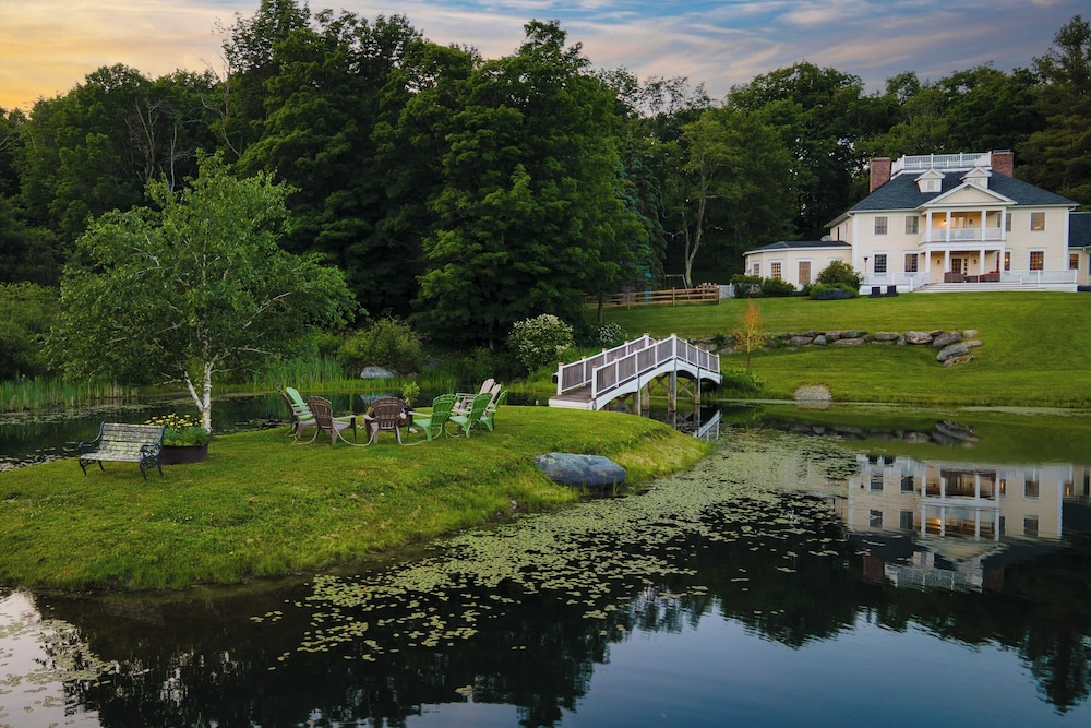 Secluded Berkshires Estate + Private Pond/pool,theater, Gym Sunny Pond