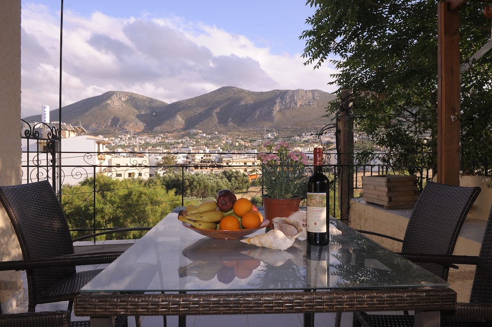 Petite Studio Amazing Mountain View view 4