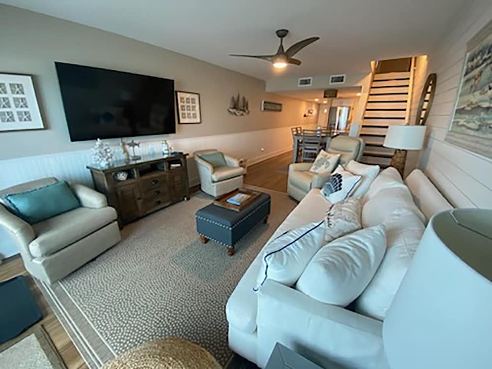 Pirate Cove Villas #111