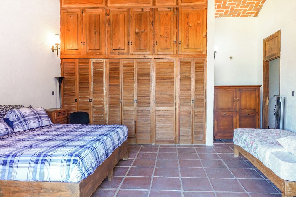 Casa Cayetana Colonial - Frente al lago
