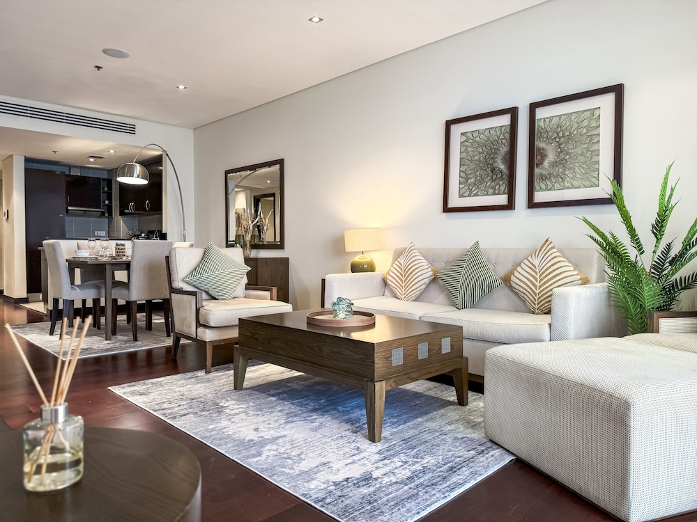 Resort Apartments - Royal Amwaj North