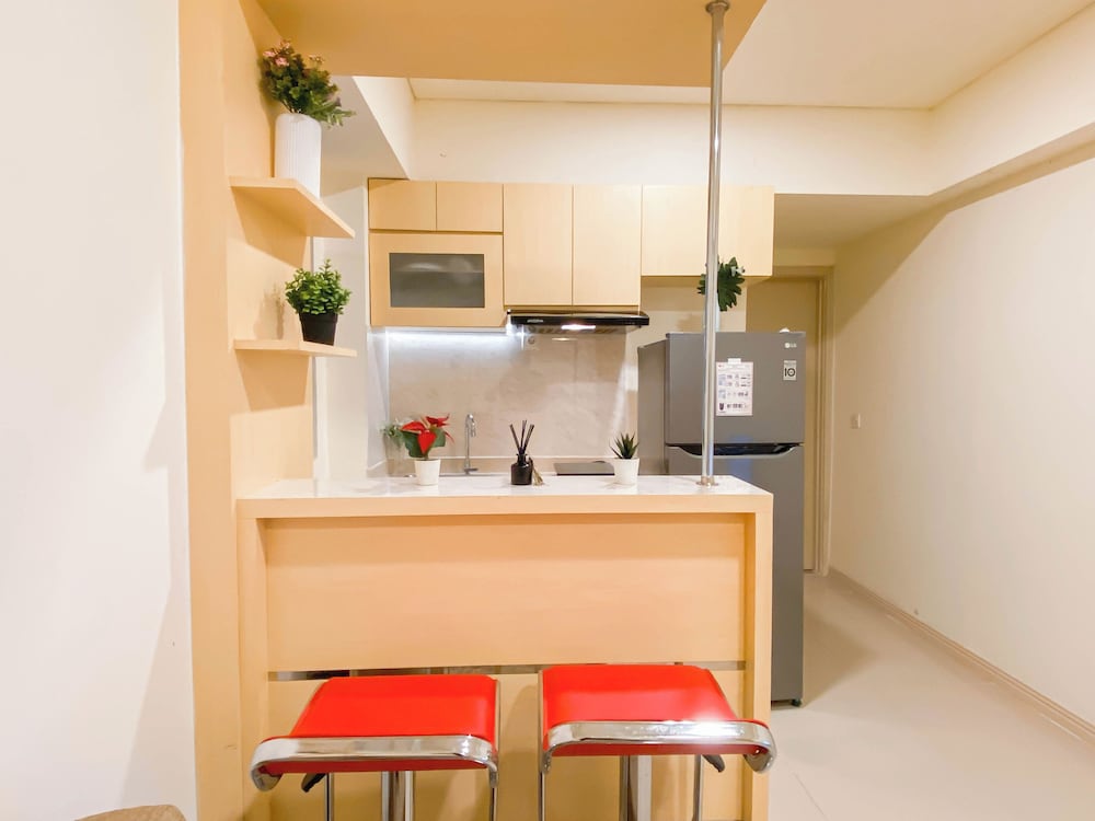 Modern Contemporary 2Br Apartment At Meikarta