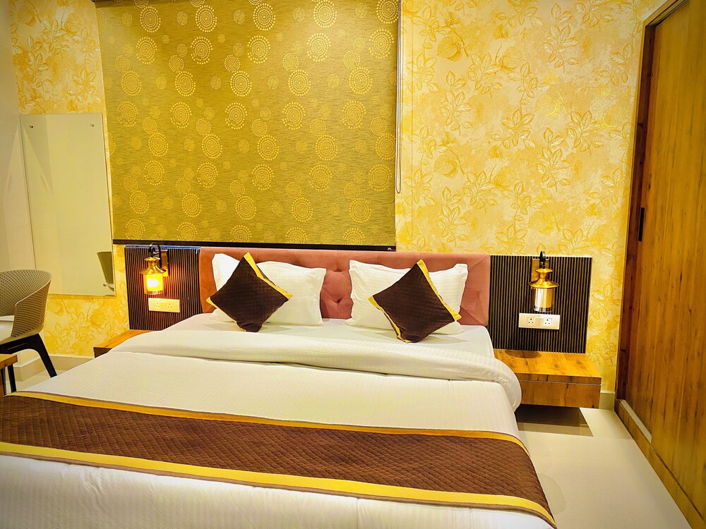 Hotel Tulsi Grand Inn