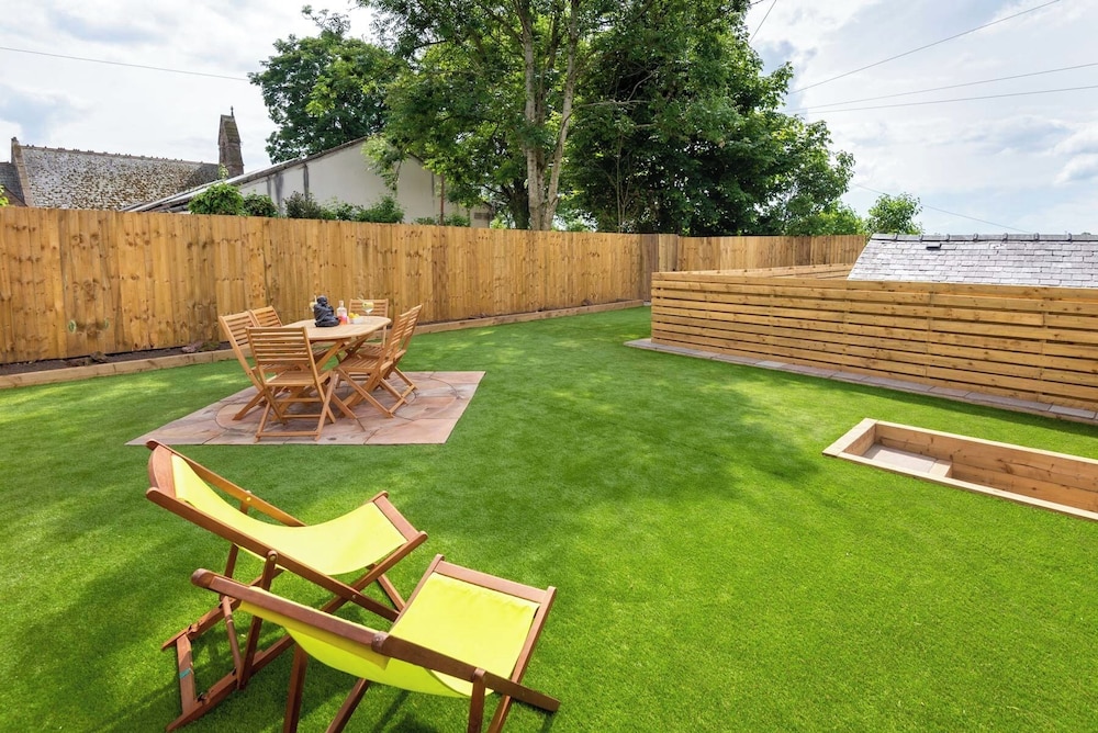 Beautiful 2-bed Cottage Near Carlisle With Hot Tub