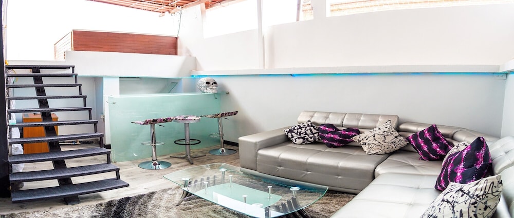 $ PROMO $ 3 Bedrooms with Bathrooms apartment & Jacuzzi in Lleras park @Poblado