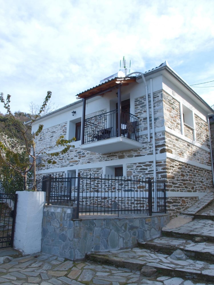Archontiko Nikolaou Keramidi view 5