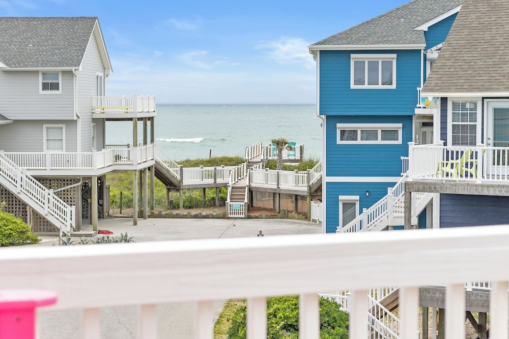 Lowe Tide by Topsail Realty