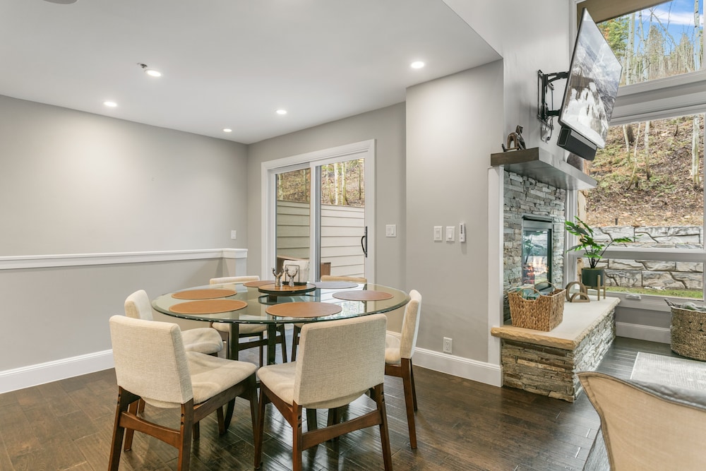 1158 - Three Bedroom Deluxe Stonebridge 3 Condo
