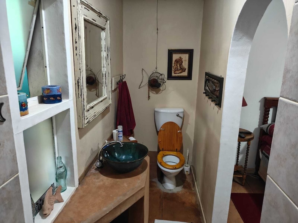 Garden of Eden Cottages and Guest House