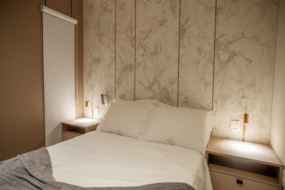 Elegance Residence
