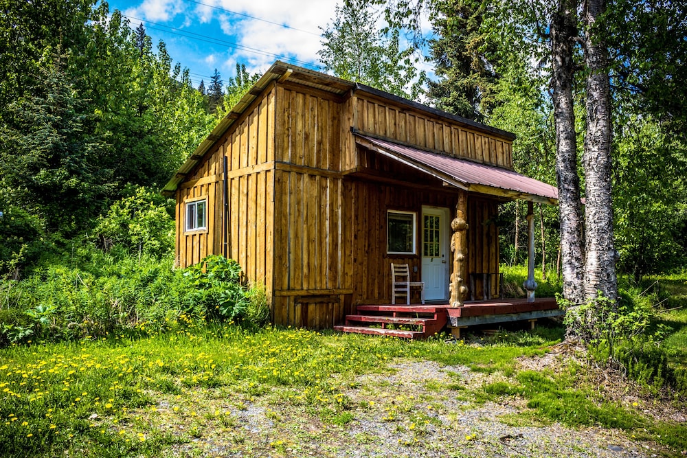Midnight Sun Log Cabins