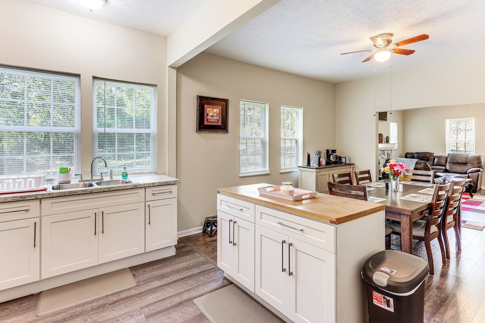 'doris & Susan's Place' - Historic Tuskegee Home