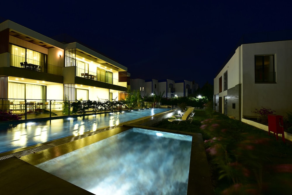 Ala Grand Residence
