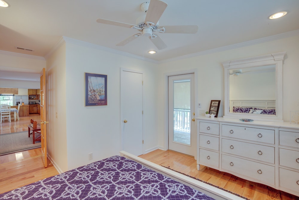 Near Edisto Beach State Park: Home w/ Lanais! view 3