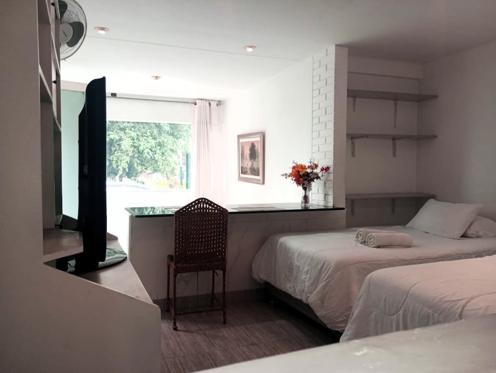 Monterrico Suites Hotel