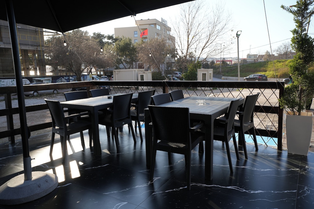 Enles Hotel