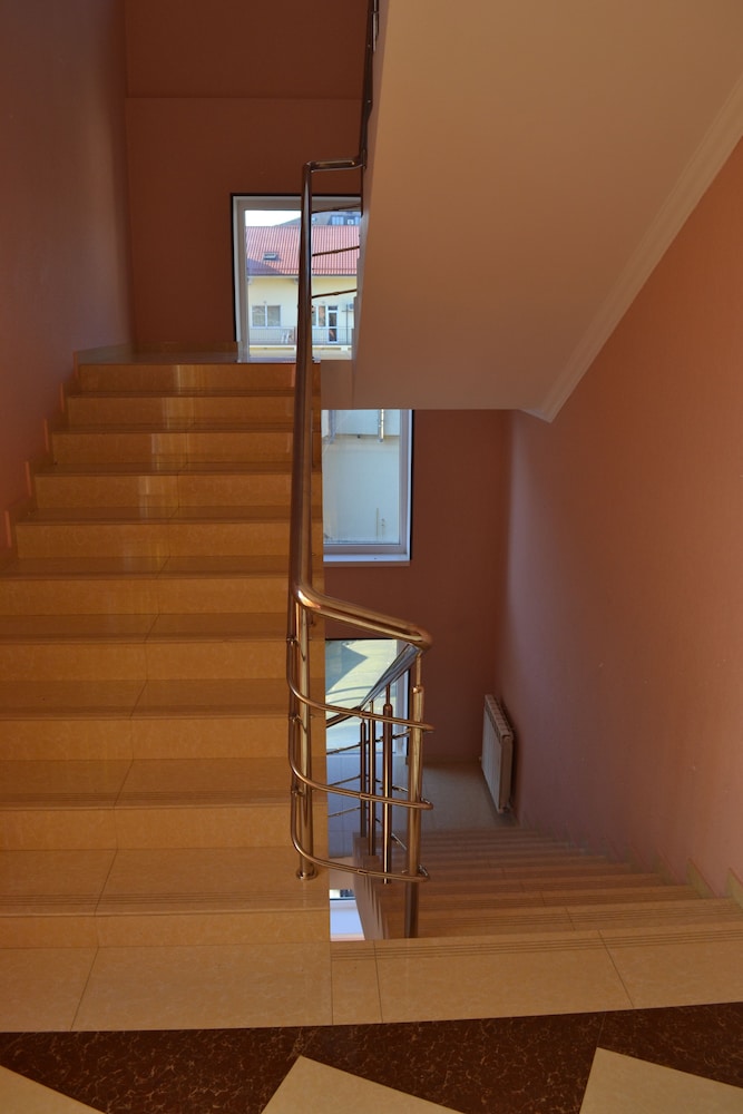 Alisa Guest House