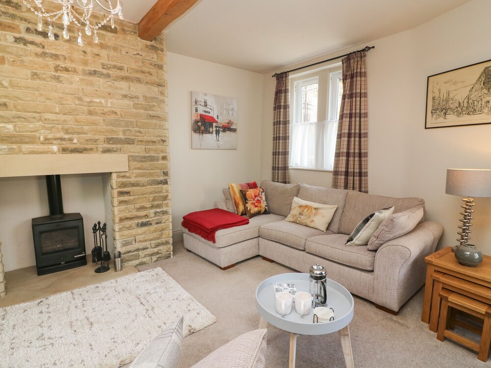 Lonsdale Cottage
