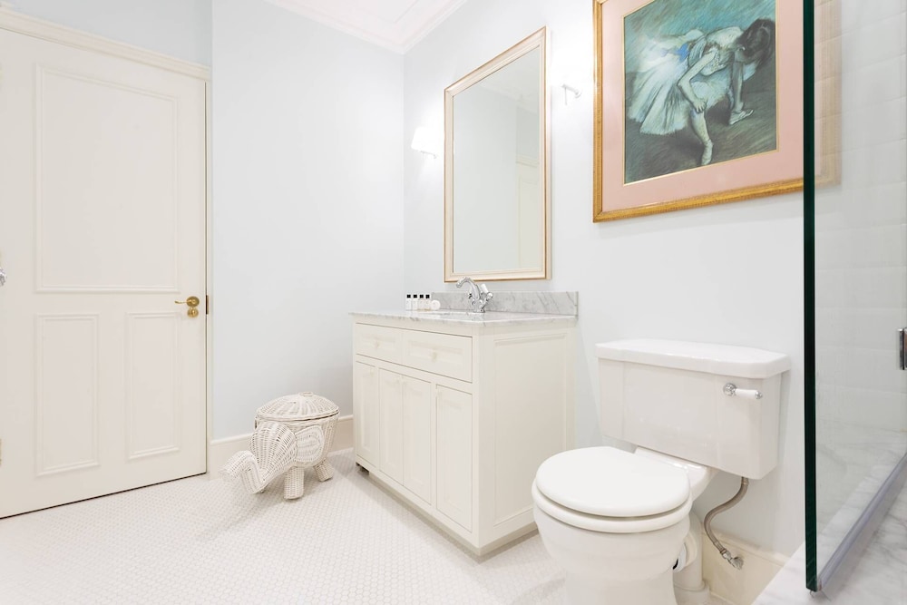 Brunswick Gardens II by Onefinestay
