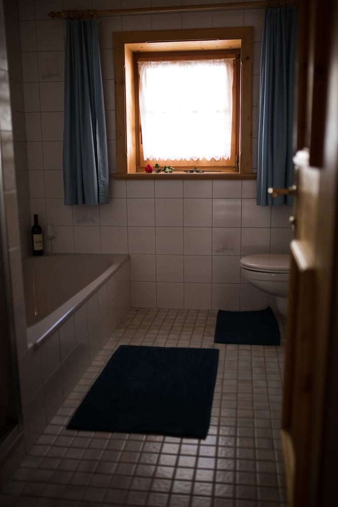 Photo 32