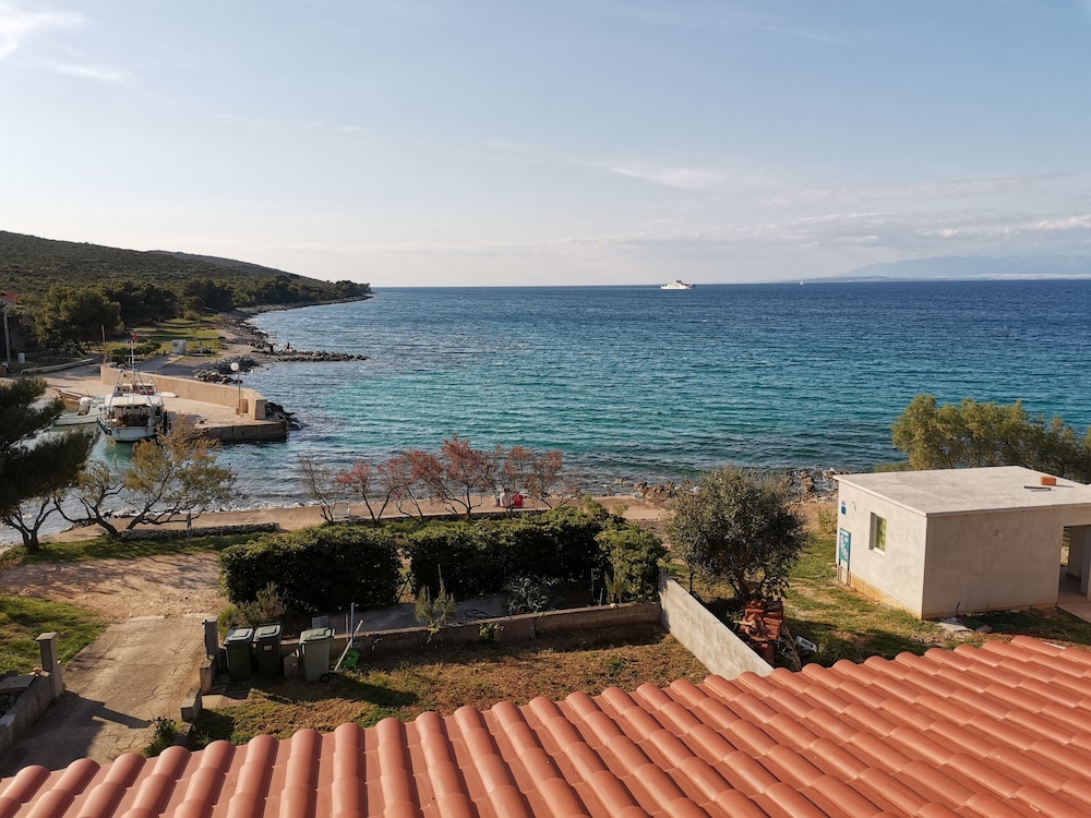 Apartment 2 Near the sea