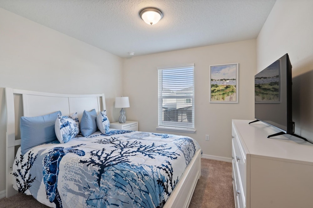 Windsor Cay Resort 5 Bedroom Townhome with Pool 5 Townhouse