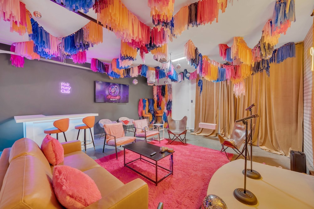 Brand New City Views Karaoke Room Near Downtown