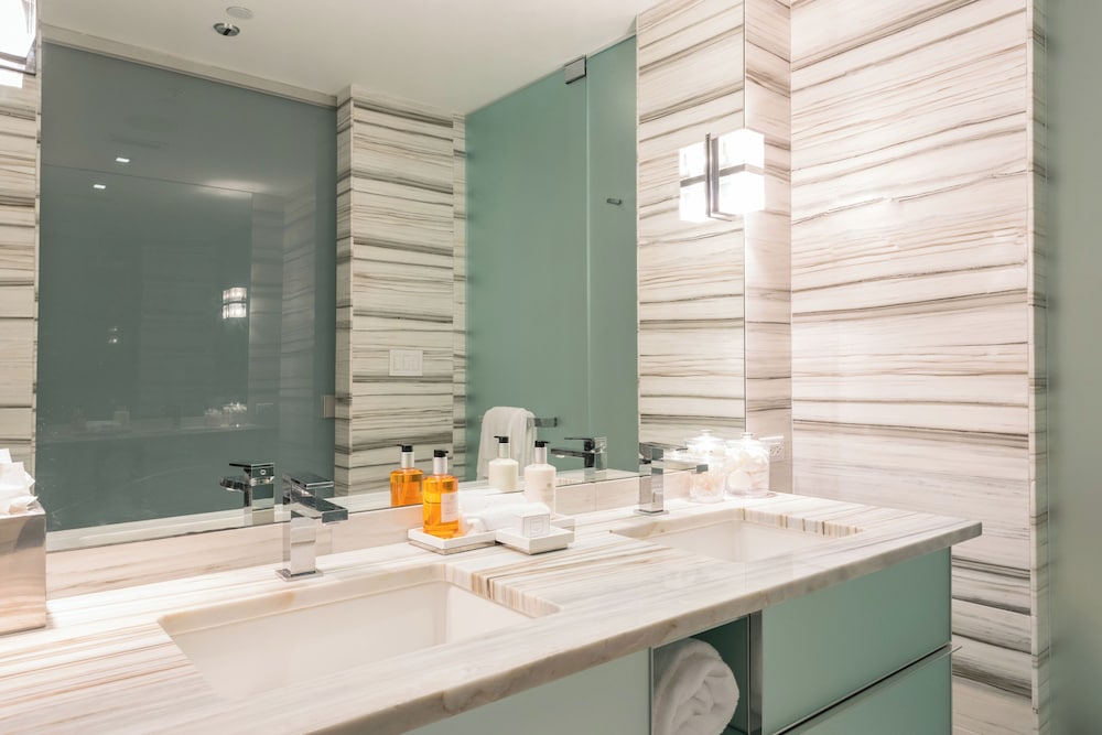 Luxury Vacation Rentals in South Beach by LRMB
