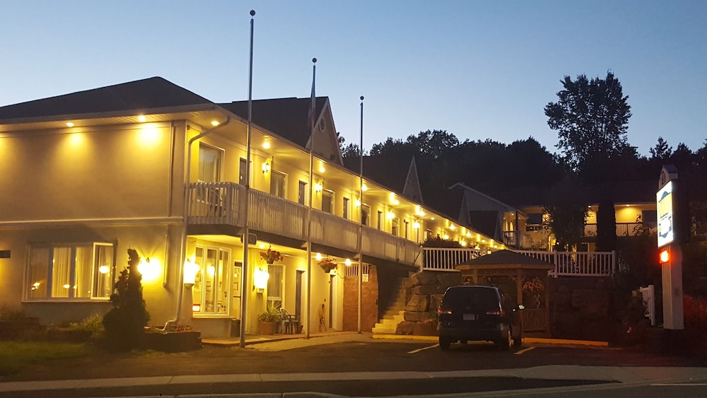Rainbow Inn