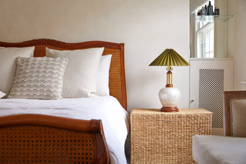 Belgravia Beauty - by Out of Office Lifestyle