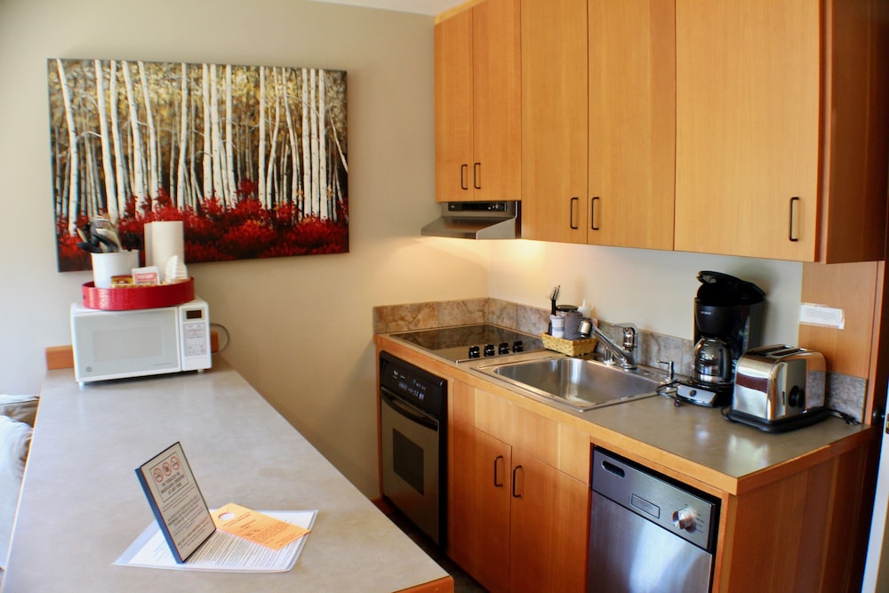 Crystal Chalets Condominiums at Crystal Mountain Ski Resort