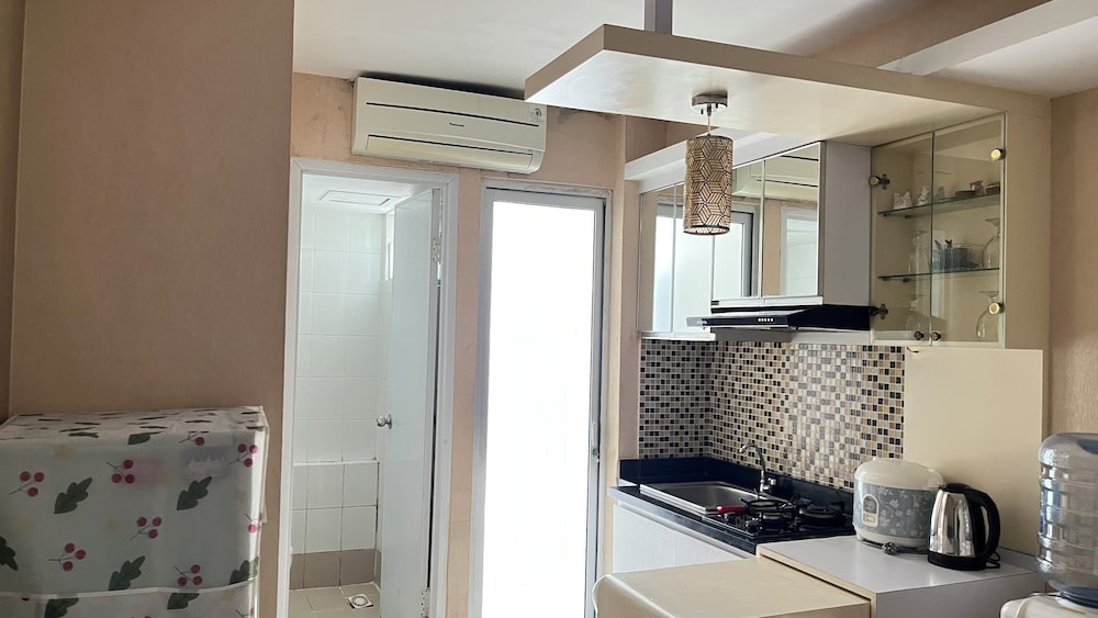 Good Deal And Homey 2Br Apartment Bassura City Near Mall