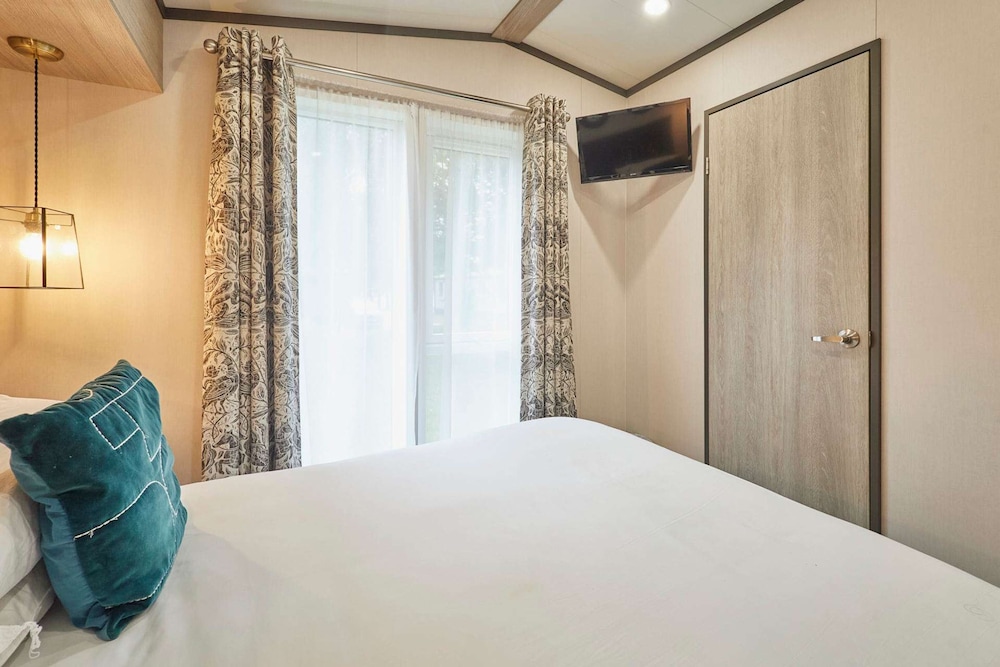 Host Stay Teejay s Lodge