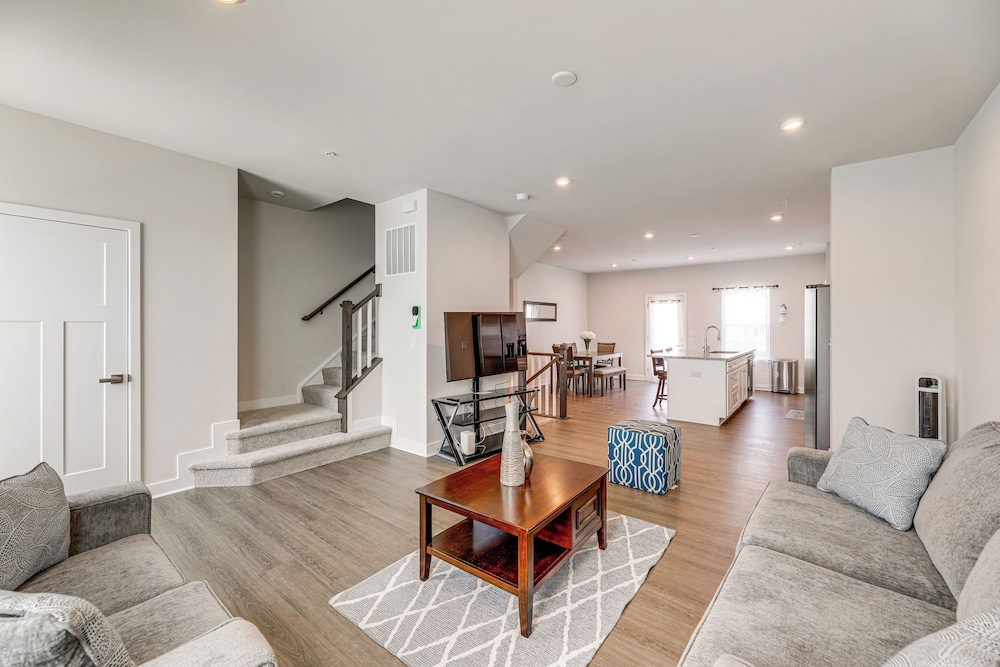 Easy Assateague Access: Bayside Family Retreat!