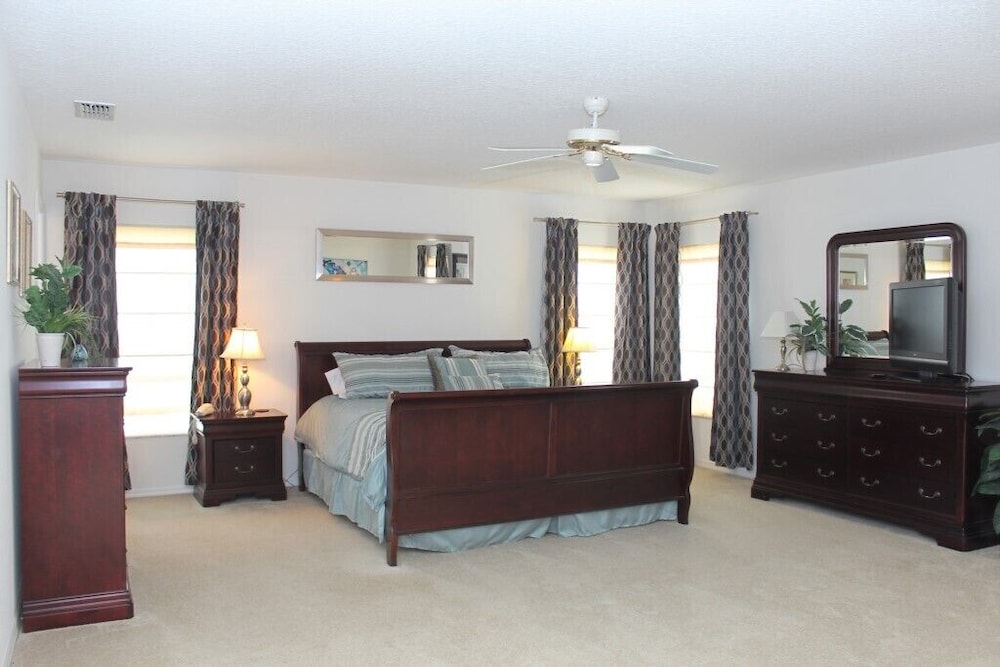 Fl Special!! Berkeley Executive Pool 5 Bedroom Villa view 2
