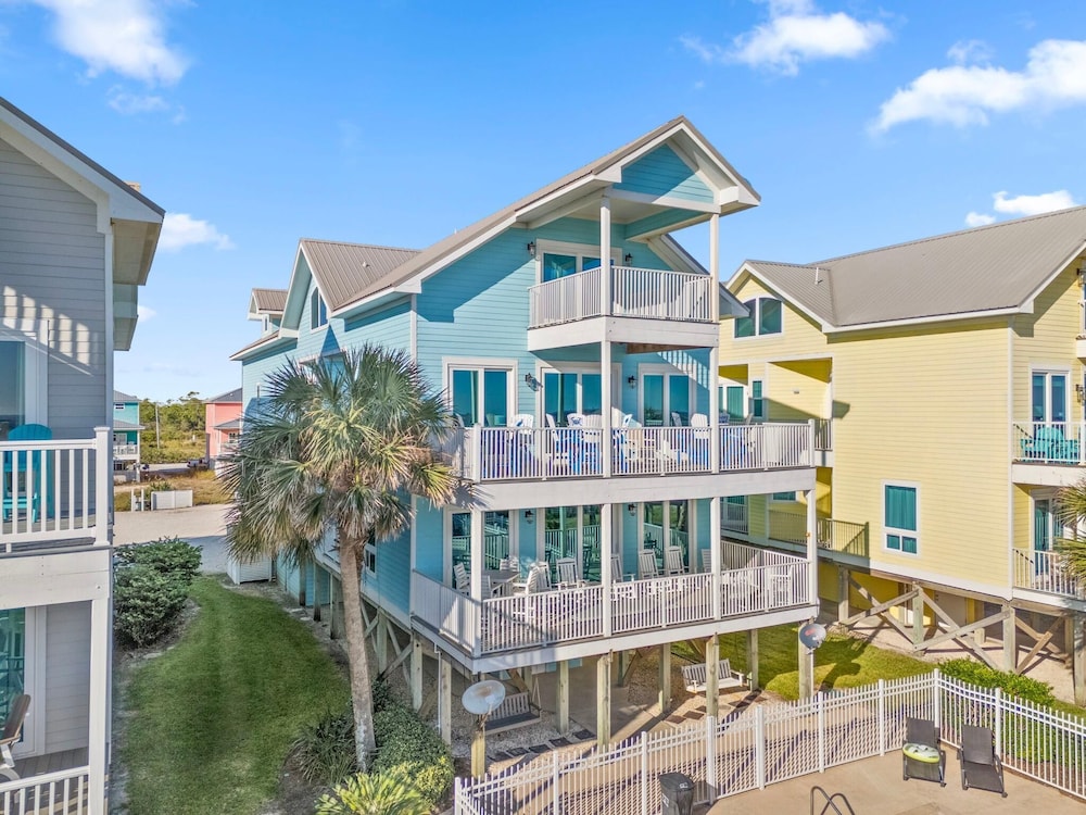 Courageous Beach House Suite D