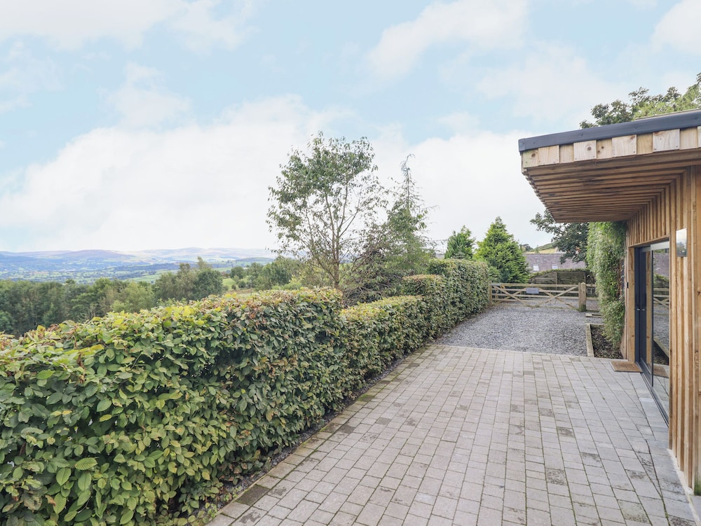 Hilltop Lodge