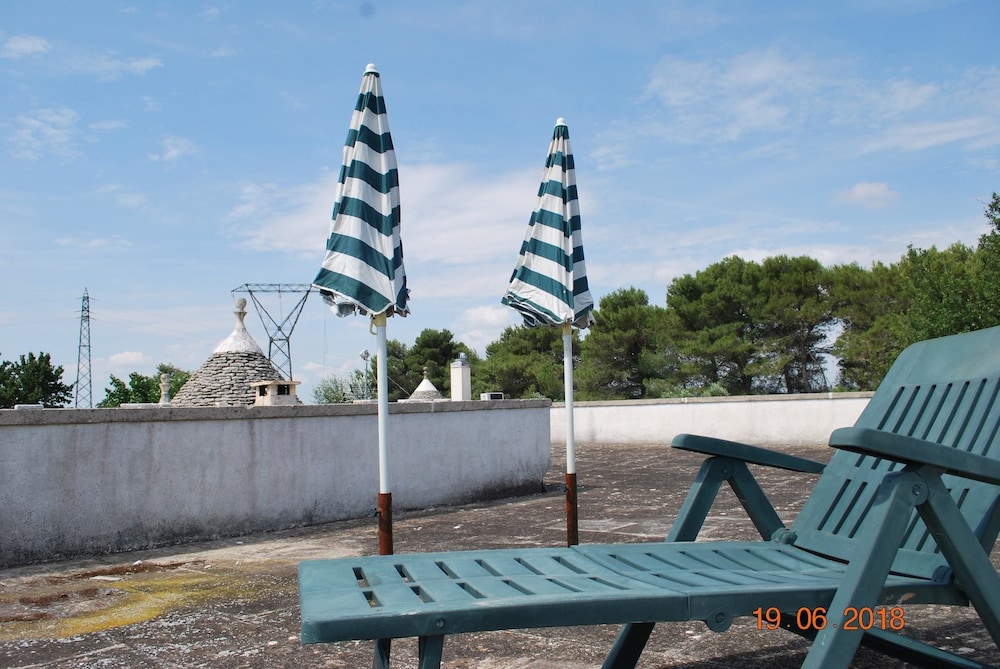 House With 3 Bedrooms in Locorotondo, With Enclosed Garden and Wifi Near the Beach
