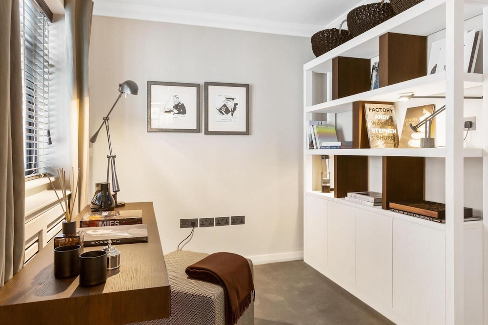 Knightsbridge 3-bed 2-bath by Harrods