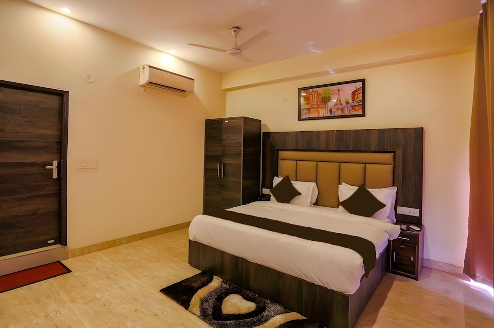 Hotel The Kiara - Complimentary Oneway Airport Transfer